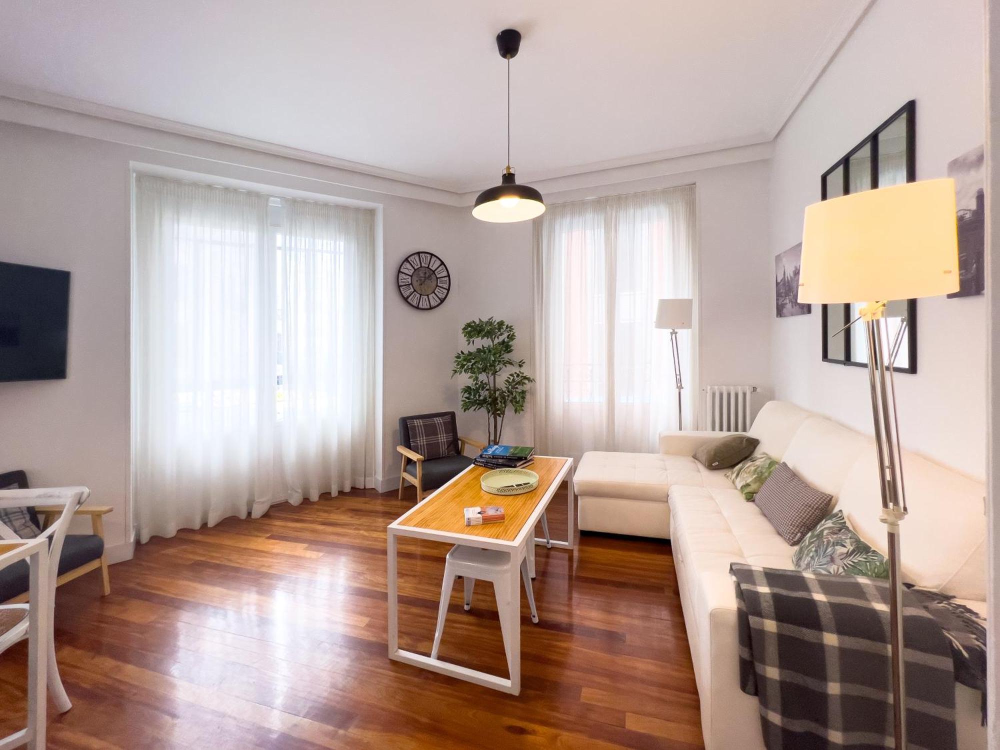 Callao Suites Мадрид Экстерьер фото