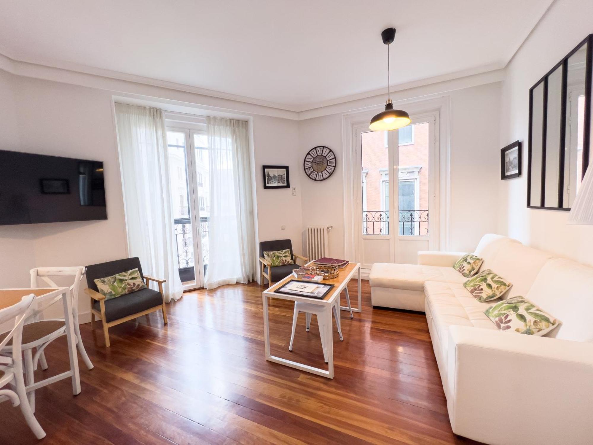 Callao Suites Мадрид Экстерьер фото